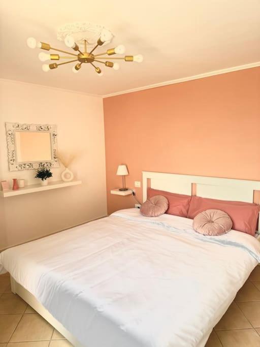 Casa Vacanza Elislor Apartments フィウミチーノ エクステリア 写真